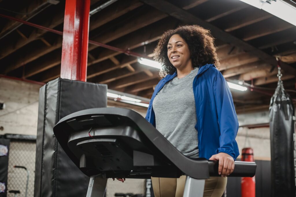 walking on incline vs running to burn fat